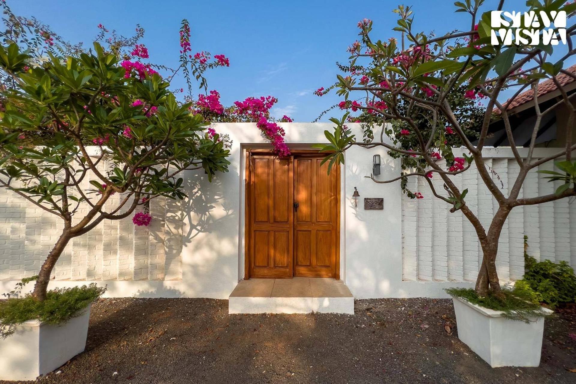 Wander Beyond By Stayvista - Featuring A Bali-Themed Abode And A Refreshing Swimming Pool Alibág Kültér fotó