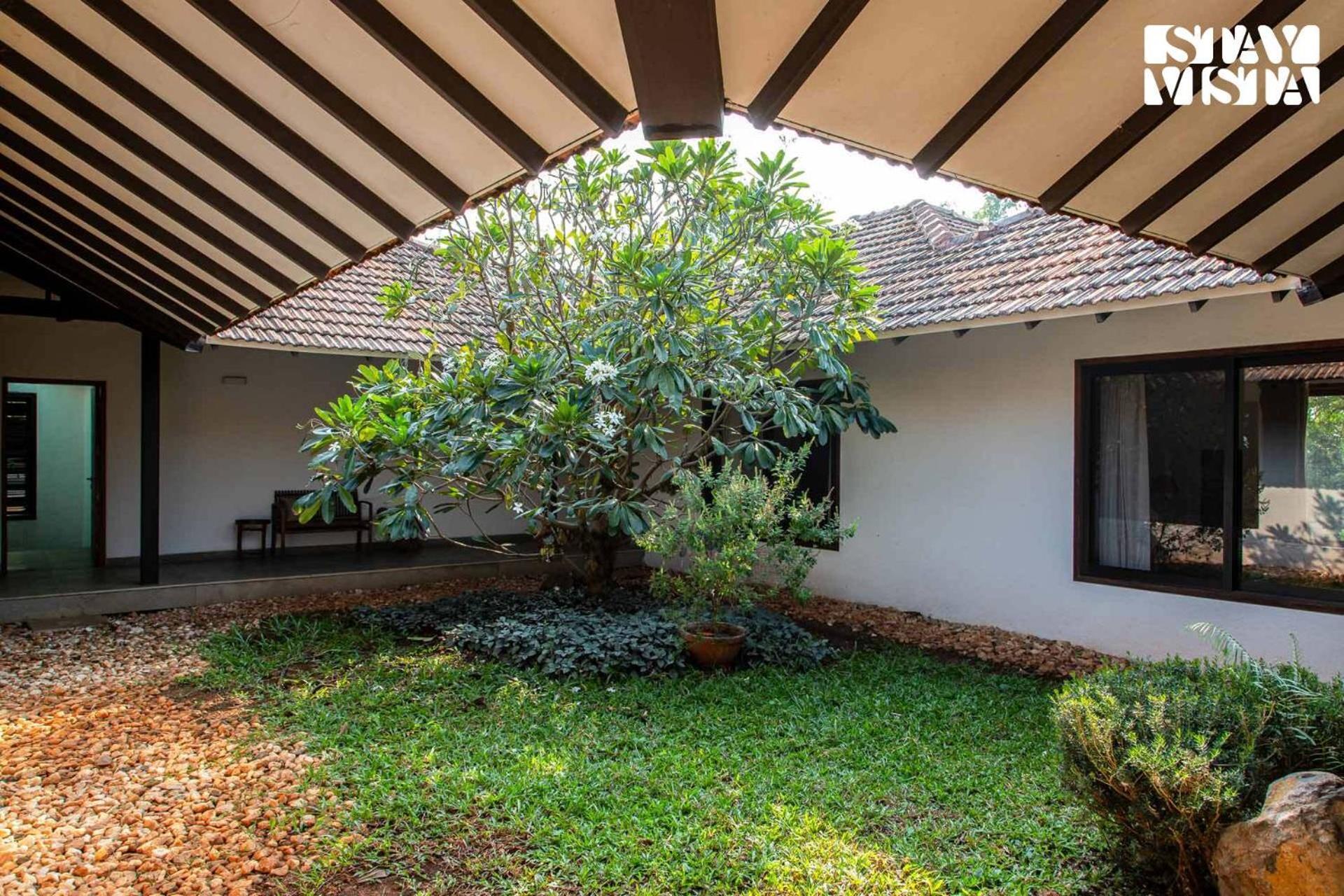 Wander Beyond By Stayvista - Featuring A Bali-Themed Abode And A Refreshing Swimming Pool Alibág Kültér fotó